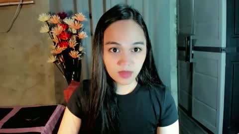 hilarymolly online show from February 17, 2026, 11:07 am