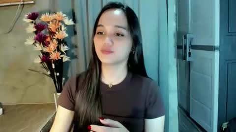 Snapshot of hilarymolly chatting on May 8, 2026, 8:36 pm hilarymolly online show from May 8, 2026, 8:36 pm