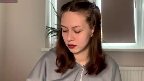 Hi Im Elizabeth online show from April 10, 2026, 8:52 am