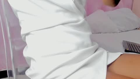 Snapshot of hillary_banks__ chatting on February 12, 2025, 4:23 am Hillary online show from February 12, 2025, 4:23 am