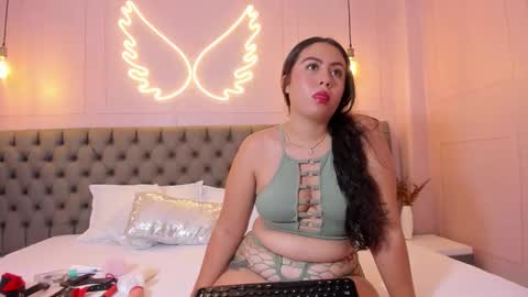 Hillary  online show from March 3, 2026, 3:34 am