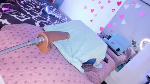  Hilary  online show from March 3, 2026, 8:37 pm