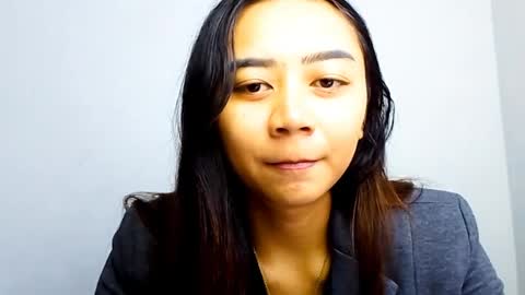 Naomi online show from June 1, 2026, 6:15 am