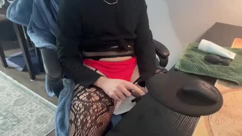 himadlove online show from April 29, 2026, 8:15 pm