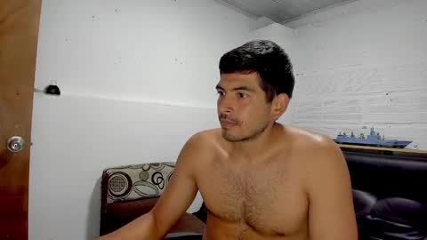 Snapshot of himoreno97 chatting on January 13, 2025, 11:06 pm Hi moreno online show from January 13, 2025, 11:06 pm