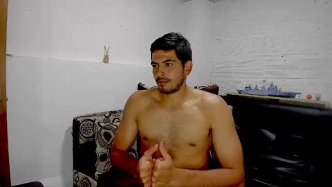 Snapshot of himoreno97 chatting on February 21, 2025, 3:45 am Hi moreno online show from February 21, 2025, 3:45 am