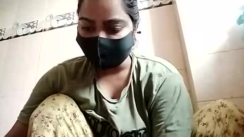 himuhimu22 online show from January 13, 2026, 8:08 am