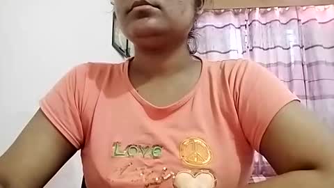 himuhimu22 online show from May 2, 2026, 7:13 am
