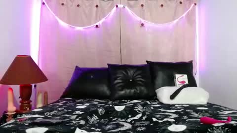 Angel online show from February 11, 2025, 10:07 pm