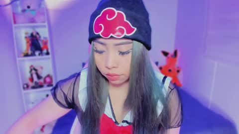 Hinata online show from February 19, 2025, 6:11 am