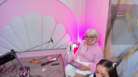 Snapshot of hinata_dolly chatting on October 25, 2025, 8:36 pm hinata_dolly online show from October 25, 2025, 8:36 pm