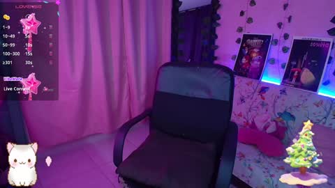 Snapshot of hinata_te3n chatting on December 31, 2024, 3:01 am violet moon online show from December 31, 2024, 3:01 am