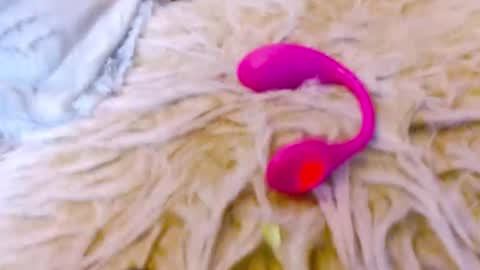 hinata lee online show from February 25, 2025, 8:41 pm