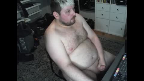 hipguy91 online show from January 25, 2025, 10:51 am