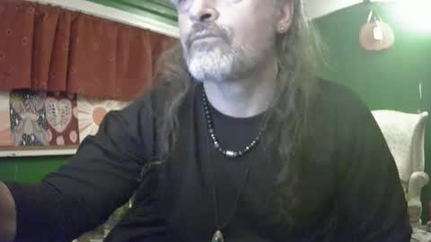 Snapshot of hippiedad333 chatting on May 24, 2026, 5:12 am hippiedad333 online show from May 24, 2026, 5:12 am