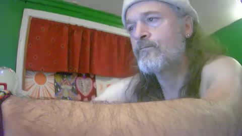 Snapshot of hippiedad333 chatting on June 3, 2026, 2:25 am hippiedad333 online show from June 3, 2026, 2:25 am
