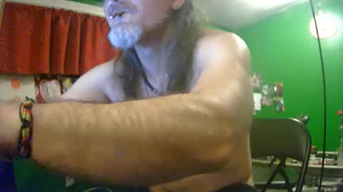 Snapshot of hippiedad333 chatting on June 21, 2026, 3:31 am hippiedad333 online show from June 21, 2026, 3:31 am