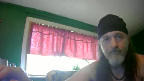 Snapshot of hippiedad333 chatting on June 30, 2026, 7:59 pm hippiedad333 online show from June 30, 2026, 7:59 pm