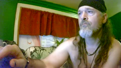 Snapshot of hippiedad333 chatting on July 3, 2026, 1:01 am hippiedad333 online show from July 3, 2026, 1:01 am