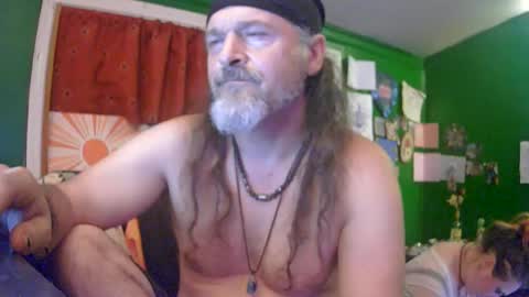 Snapshot of hippiedad333 chatting on July 10, 2026, 2:49 am hippiedad333 online show from July 10, 2026, 2:49 am