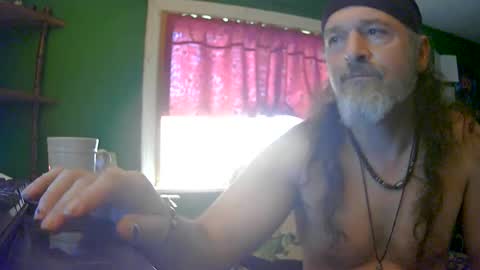 Snapshot of hippiedad333 chatting on July 13, 2026, 7:49 pm hippiedad333 online show from July 13, 2026, 7:49 pm