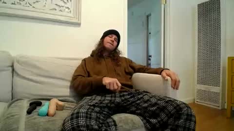 Snapshot of hippiezen chatting on March 28, 2026, 6:07 pm Hippie Jijm online show from March 28, 2026, 6:07 pm
