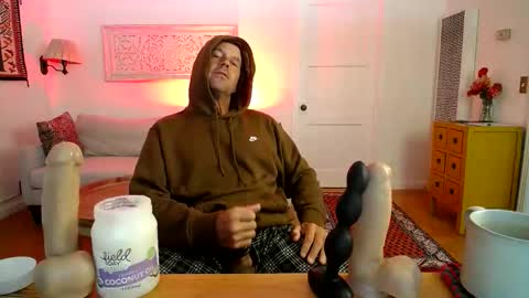 Snapshot of hippiezen chatting on May 15, 2026, 3:52 pm Hippie Jijm online show from May 15, 2026, 3:52 pm