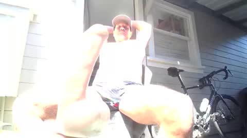 Snapshot of hippiezen chatting on June 6, 2026, 6:34 pm Hippie Jijm online show from June 6, 2026, 6:34 pm