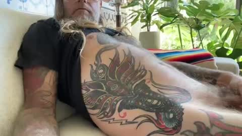 Snapshot of hippybiker chatting on July 16, 2026, 2:56 pm hippybiker online show from July 16, 2026, 2:56 pm