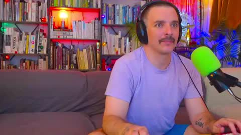 Snapshot of hipstertrashdumpsterfire chatting on June 14, 2026, 2:52 pm HipsterTrash Clark one half of Task Manager online show from June 14, 2026, 2:52 pm