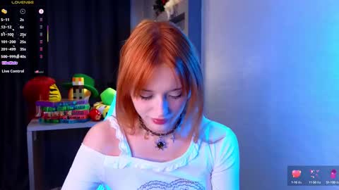 Ella online show from October 6, 2025, 5:43 pm