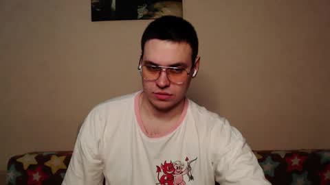 Hisoka online show from March 15, 2026, 2:17 am