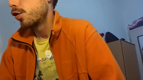 Snapshot of hitmenoww chatting on December 9, 2024, 3:11 pm hitmenoww online show from December 9, 2024, 3:11 pm