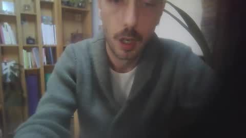 Snapshot of hitmenoww chatting on November 8, 2025, 9:53 am hitmenoww online show from November 8, 2025, 9:53 am