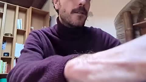 Snapshot of hitmenoww chatting on January 18, 2026, 9:24 am hitmenoww online show from January 18, 2026, 9:24 am