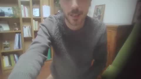 Snapshot of hitmenoww chatting on March 12, 2026, 7:25 am hitmenoww online show from March 12, 2026, 7:25 am