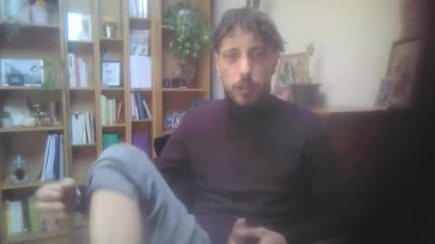hitmenoww online show from March 23, 2026, 12:09 pm