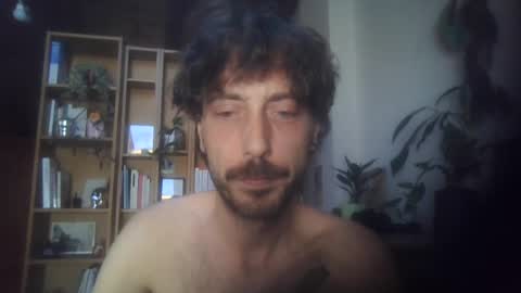 hitmenoww online show from June 12, 2026, 8:24 am