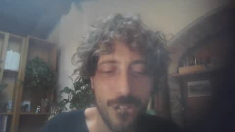 hitmenoww online show from July 27, 2026, 11:06 am