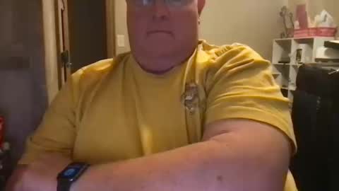 hmmtat online show from October 15, 2025, 6:52 pm