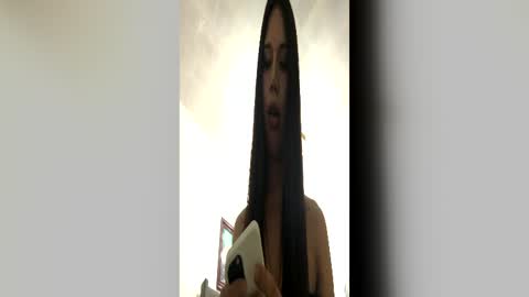 Snapshot of hoe_freesia chatting on June 30, 2026, 1:01 pm hoe_freesia online show from June 30, 2026, 1:01 pm