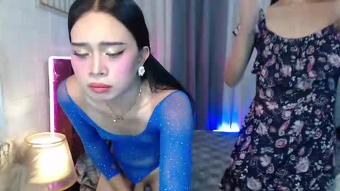 hoelymolly online show from April 29, 2026, 8:59 pm