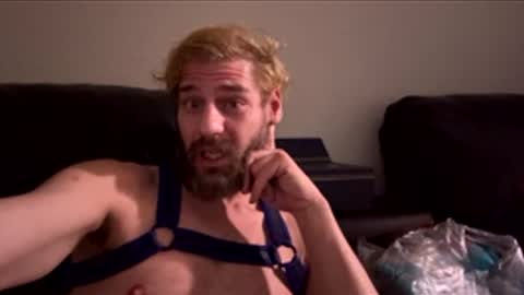 hoffman0189 online show from February 26, 2026, 3:27 am