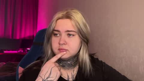 hoffmanite online show from April 6, 2026, 4:57 am