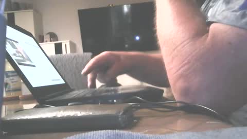 Snapshot of hofnung chatting on June 2, 2026, 3:58 pm hofnung online show from June 2, 2026, 3:58 pm