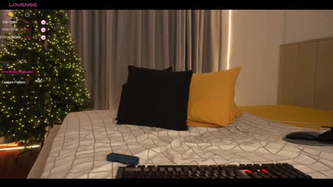 Snapshot of hojul chatting on January 7, 2025, 6:14 pm julia online show from January 7, 2025, 6:14 pm