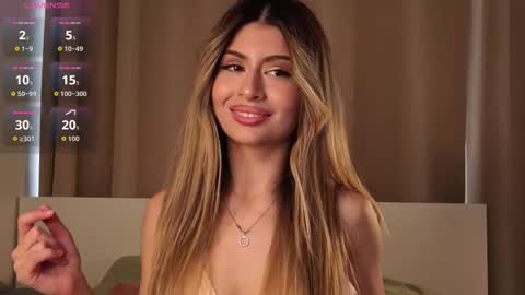 Moni Monica online show from September 24, 2025, 8:17 am