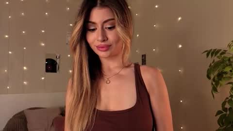 Moni Monica online show from October 1, 2025, 8:31 am