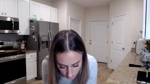 Holi Hurricane online show from January 10, 2025, 2:57 am