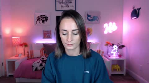 Holi Hurricane online show from December 4, 2025, 2:54 am